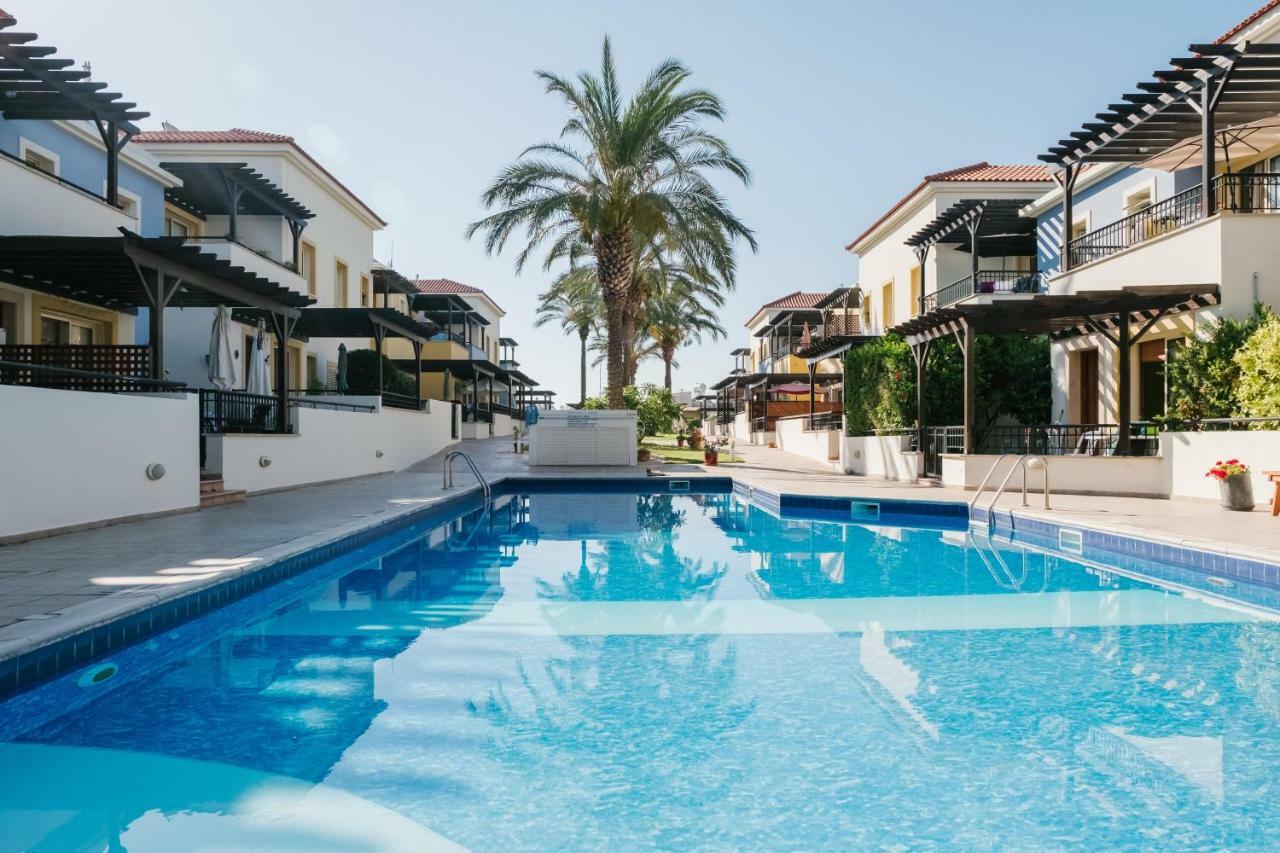 Aphrodite Gardens No.9 Luxury Apt Paphos Exteriér fotografie